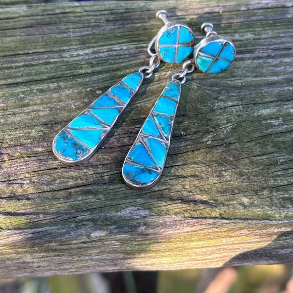 1940's Zuni turquoise sterling silver screw back earrings - Picture 3 of 5